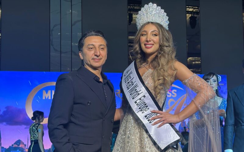 النجمة مي سليم تتألق من تصاميم المبدع ماهر غلاييني في حفل انتخاب Miss Arab world Europ.